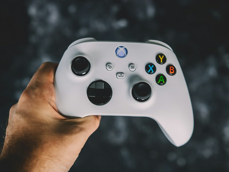 In-depth game review workstation